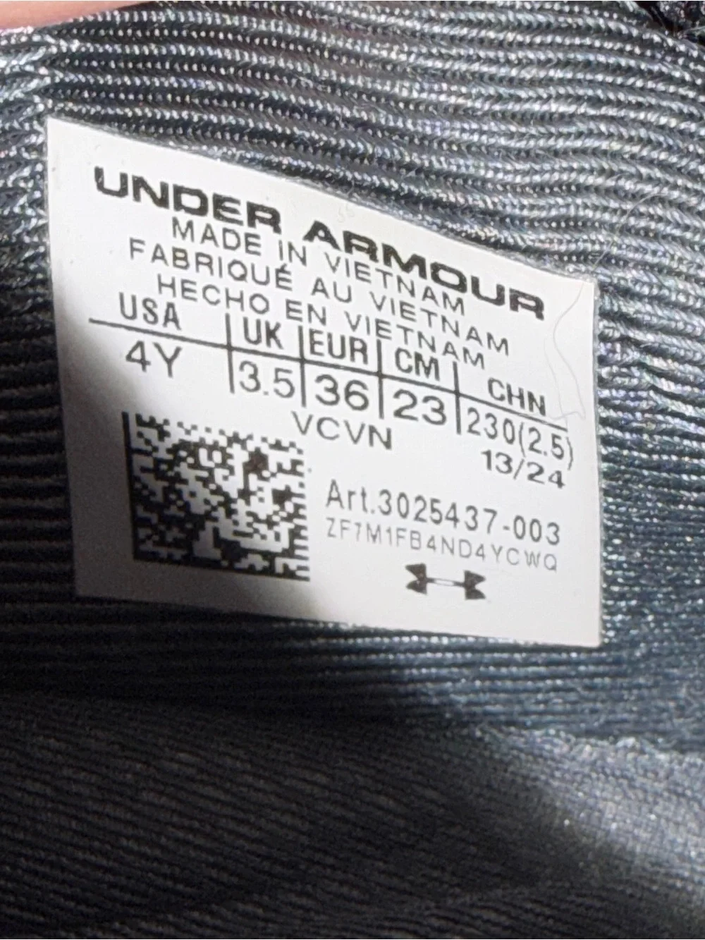 Under Armour breathable black